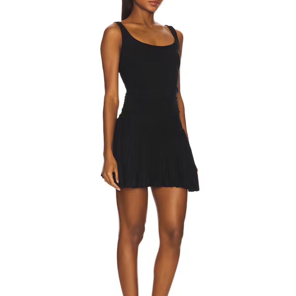 Lioness Elegant Black Sleeveless Mini Dress - Picture 2 of 8